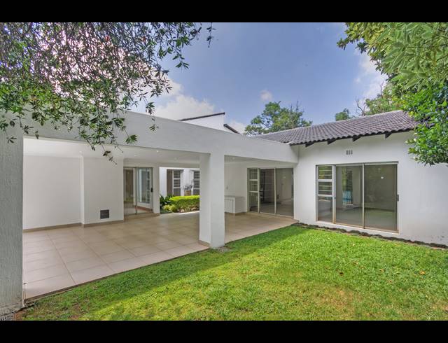 3 BEDROOM CLUSTER FOR SALE IN STRATHAVON